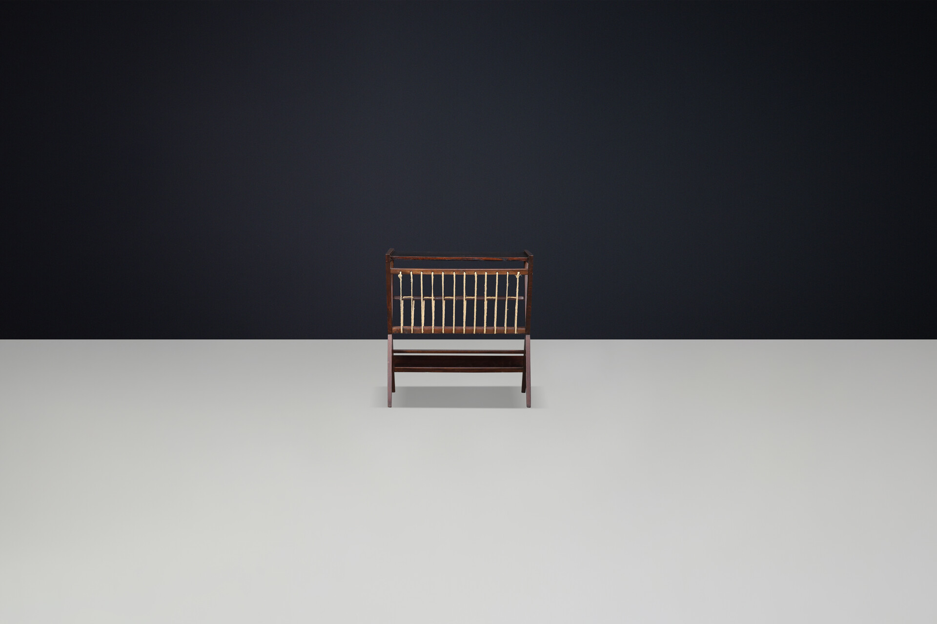 Scandinavian modern Wood and rope magazine rack, Denmark 1950s Mid-20th century