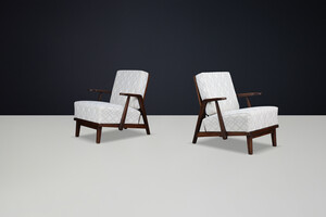 Sculptural 1950s Czech Oak Lounge Chairs – Mid-Century Modern, Newly Upholstered Mid-20th century
