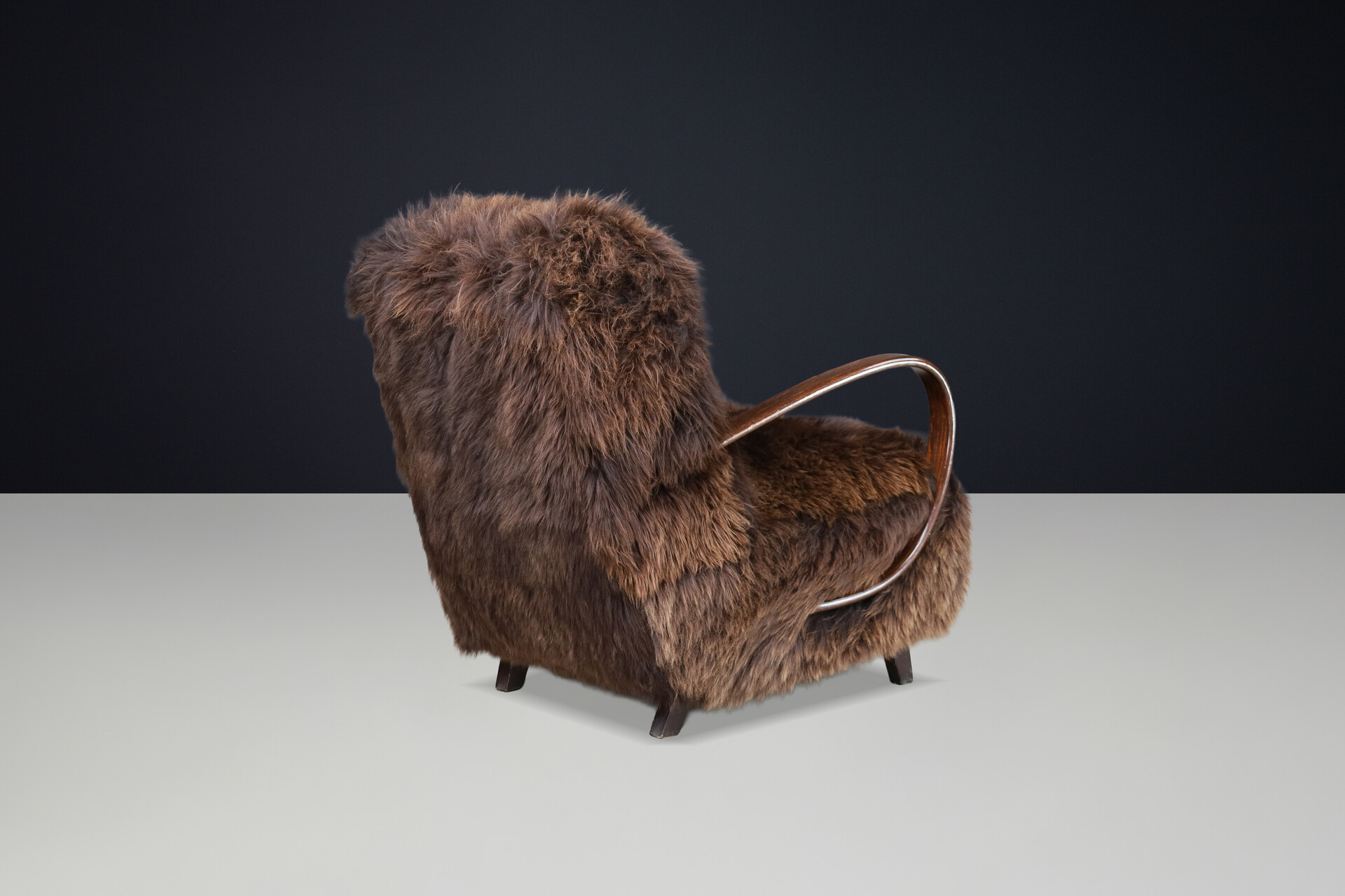 Sculptural Art Deco lounge chair by Jindřich Halabala, sheepskin CZ 1940 Mid-20th century