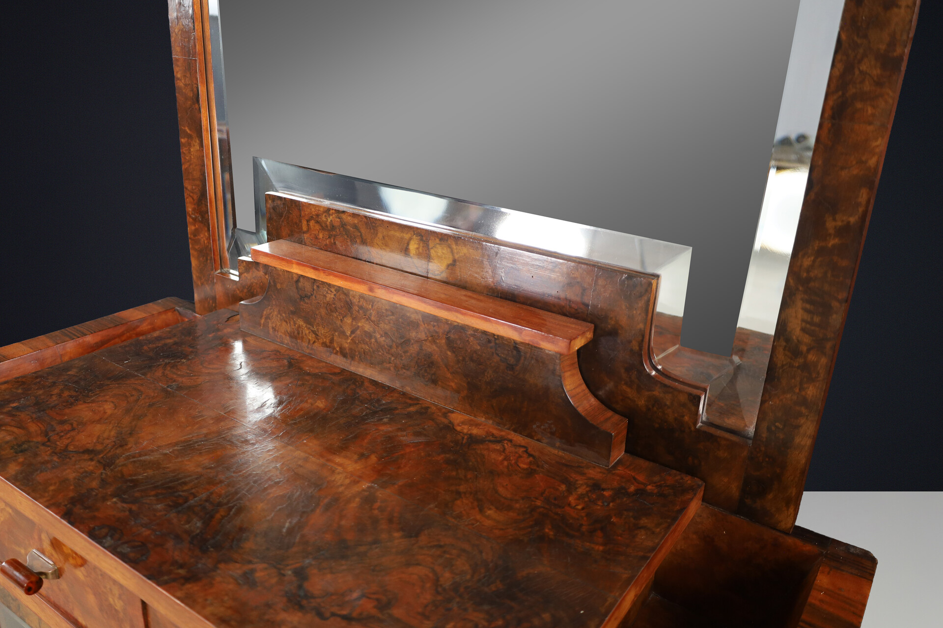 Sculptural Italian Art Deco Walnut Vanity with Mirror, Naples, 1930s. Early-20th century