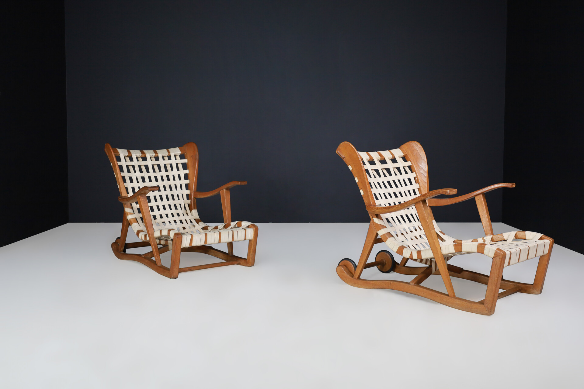 Sculptural oak Lounge chairs by Guglielmo Pecorini, Italy, the 1950s Mid-20th century