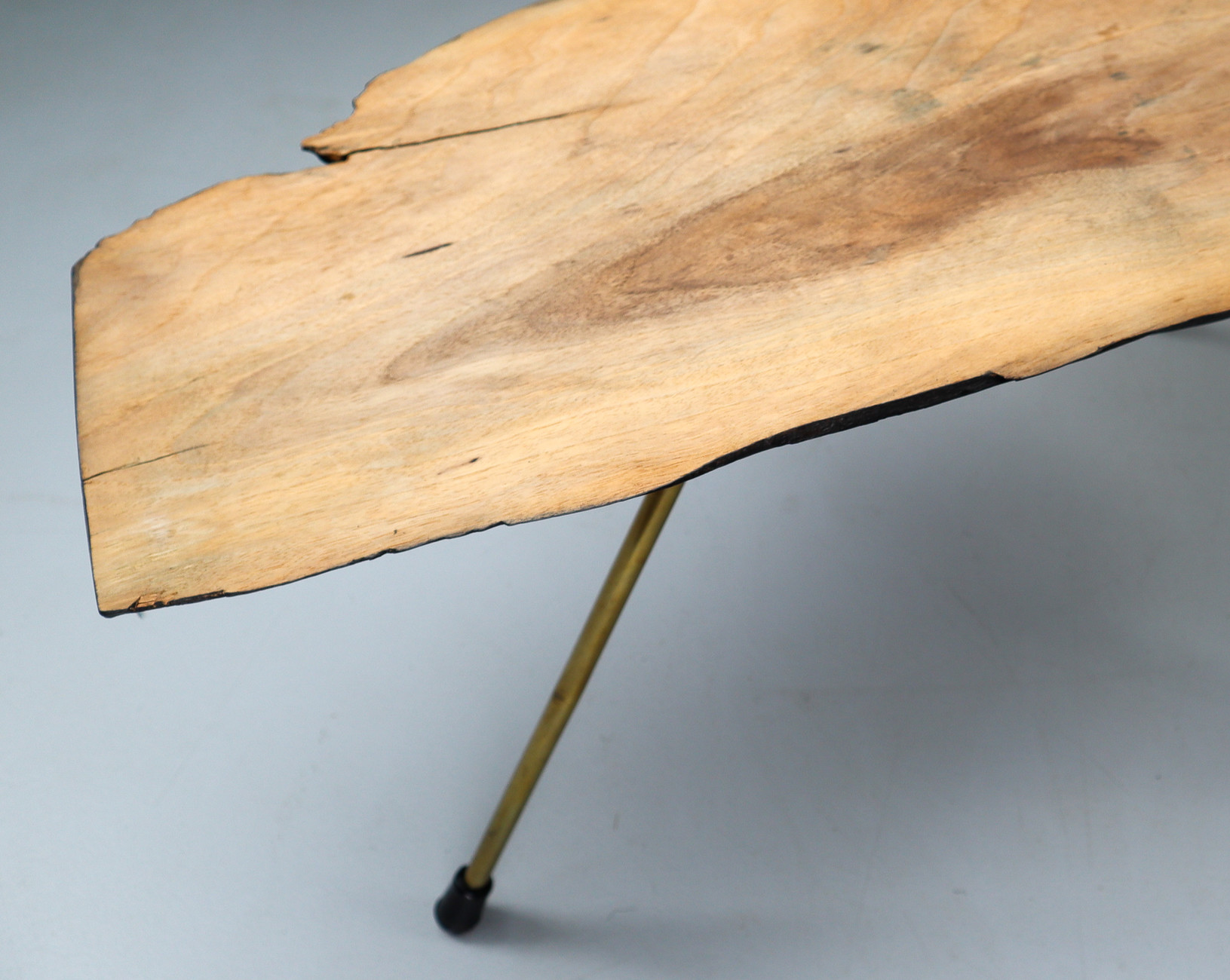 Sculputural Carl Auböck 'Tree Trunk' Coffee Table in Walnut, Austria, 1950s Mid-20th century