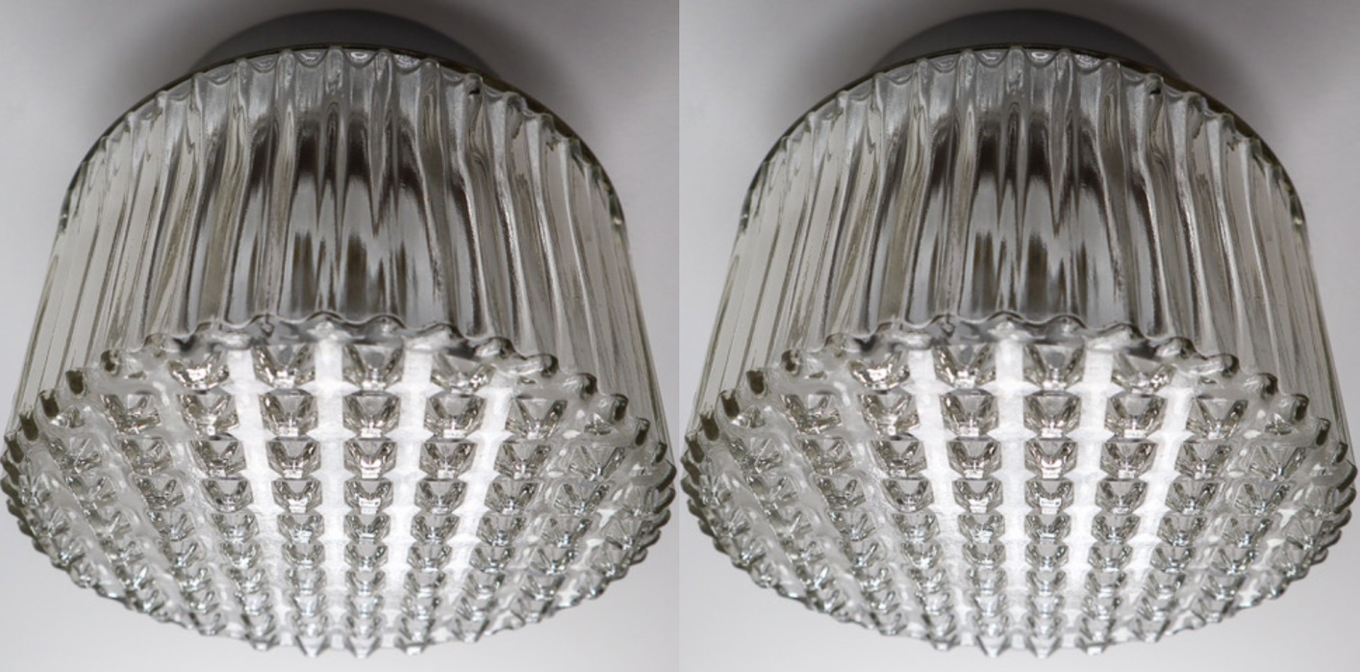 Set Modern Wall/ceiling Lights with Clear Structured Glass Porcelain Base 1960s Mid-20th century