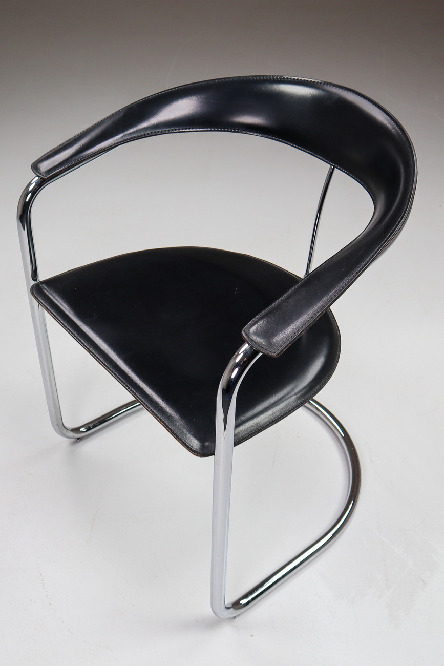 Set of 12 Black Leather Italian Dining Room Chairs, by Arrben Canasta, circa 1970s Mid-20th century