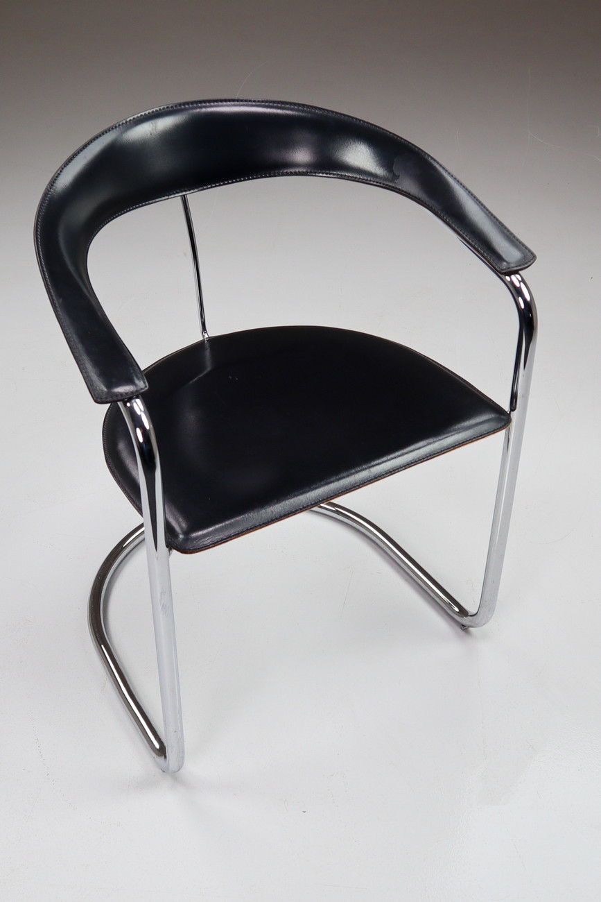 Set of 12 Black Leather Italian Dining Room Chairs, by Arrben Canasta, circa 1970s Mid-20th century