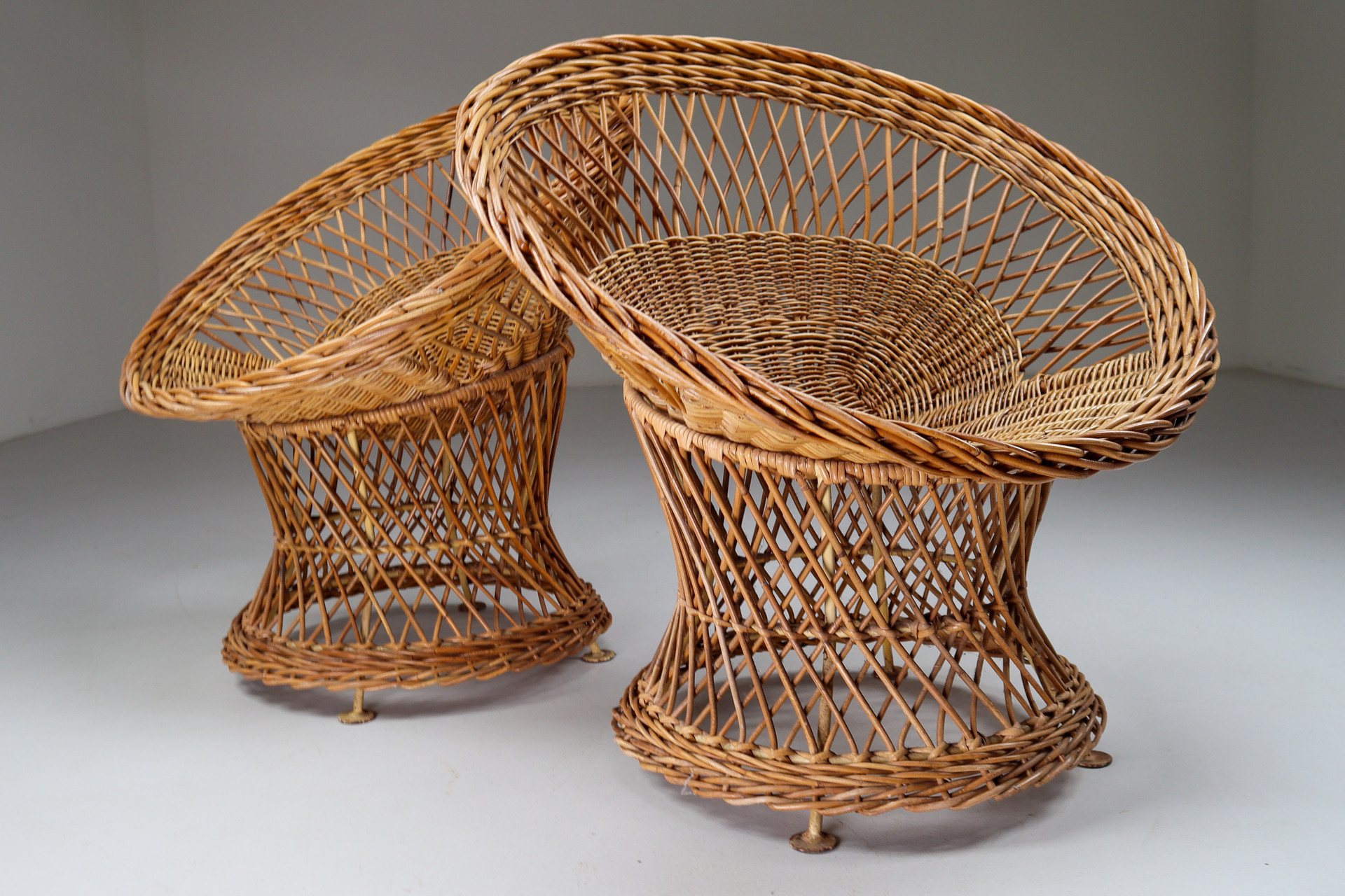 Set of 2 Swivel chairs Midcentury Wicker Easy-Lounge-Patio Chairs Designed In France 1960s Mid-20th century