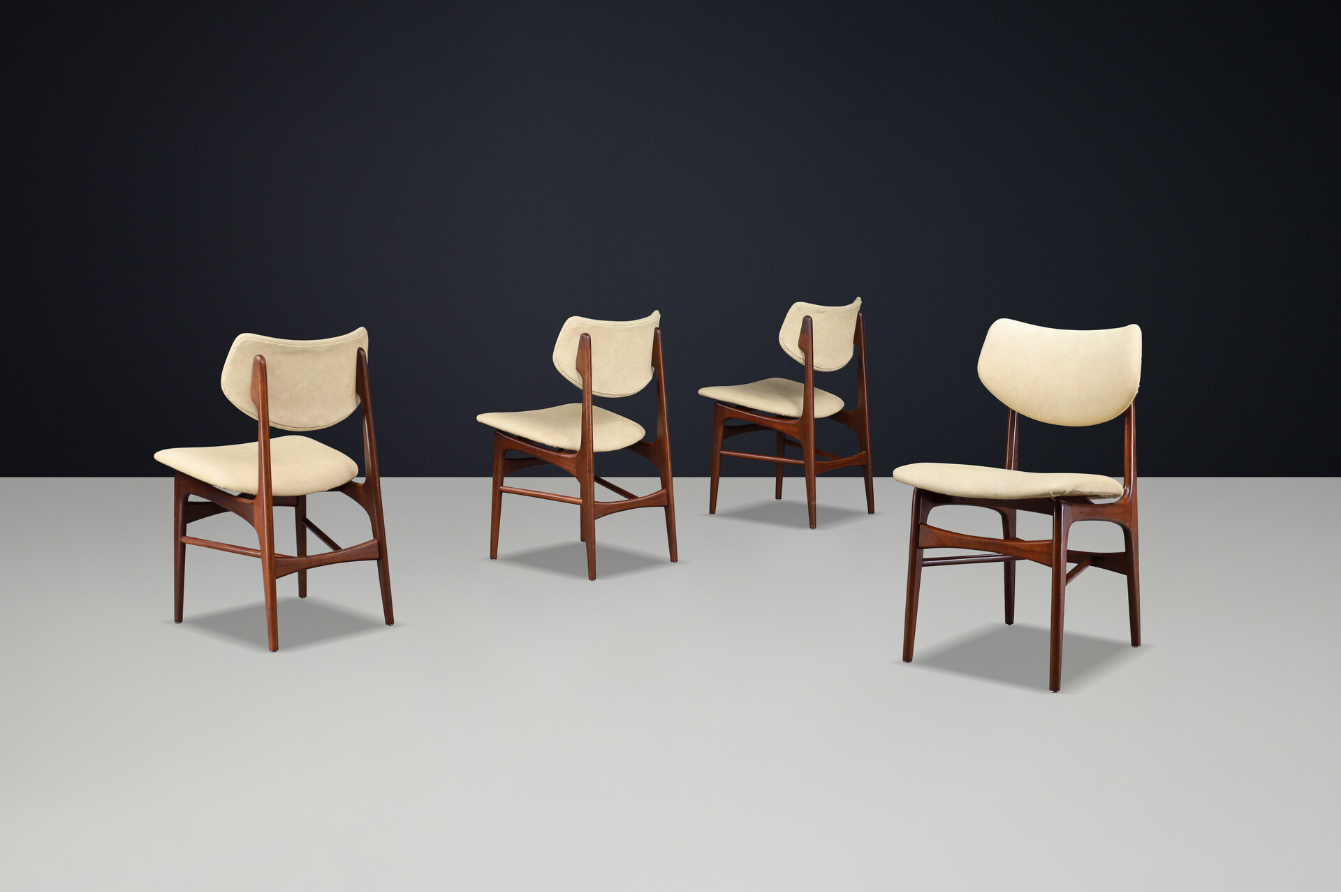 Set of 4 dining chairs hamar by Louis van Teeffelen for Wėbė. Mid-20th century