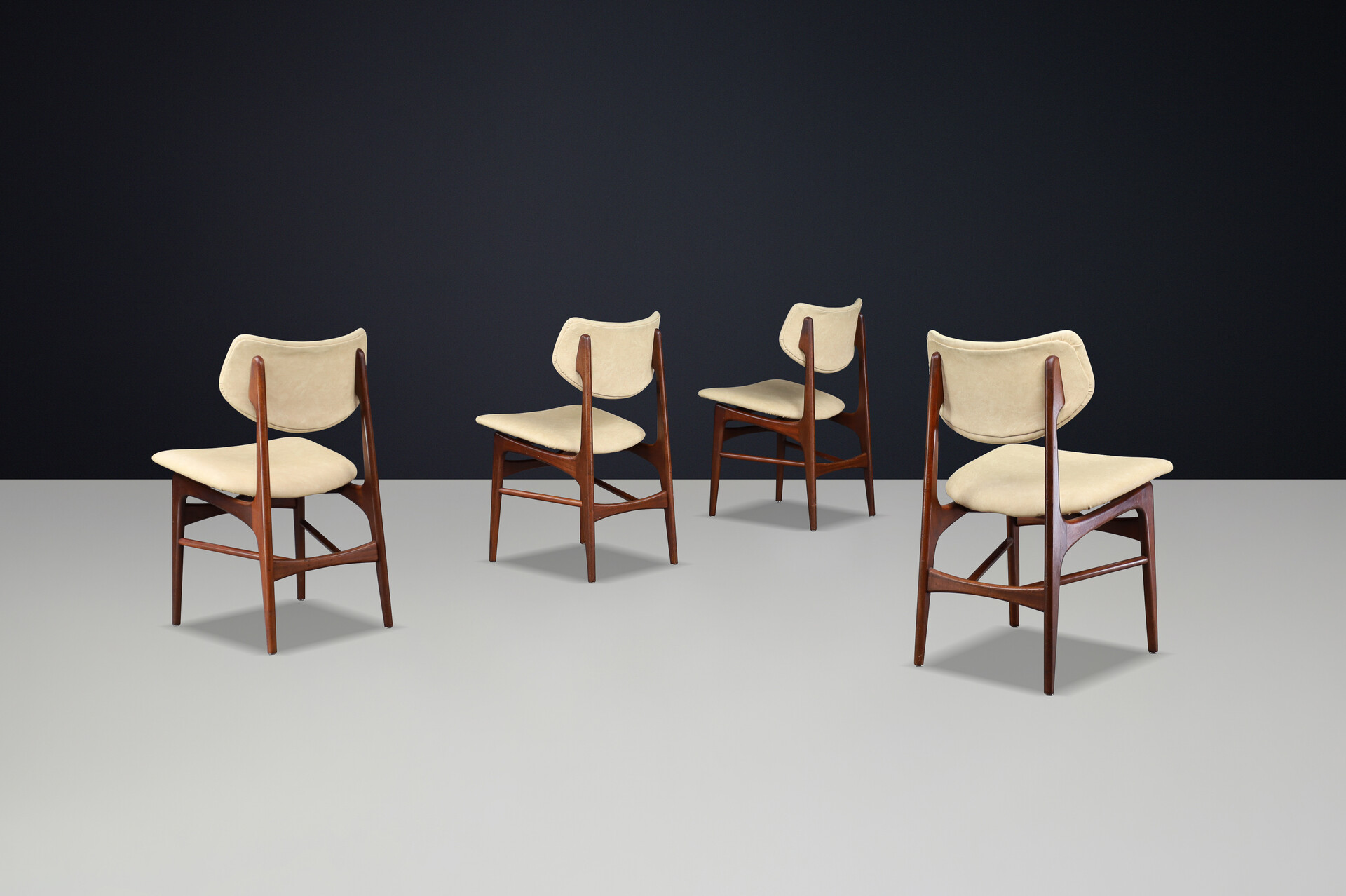 Set of 4 dining chairs hamar by Louis van Teeffelen for Wėbė. Mid-20th century
