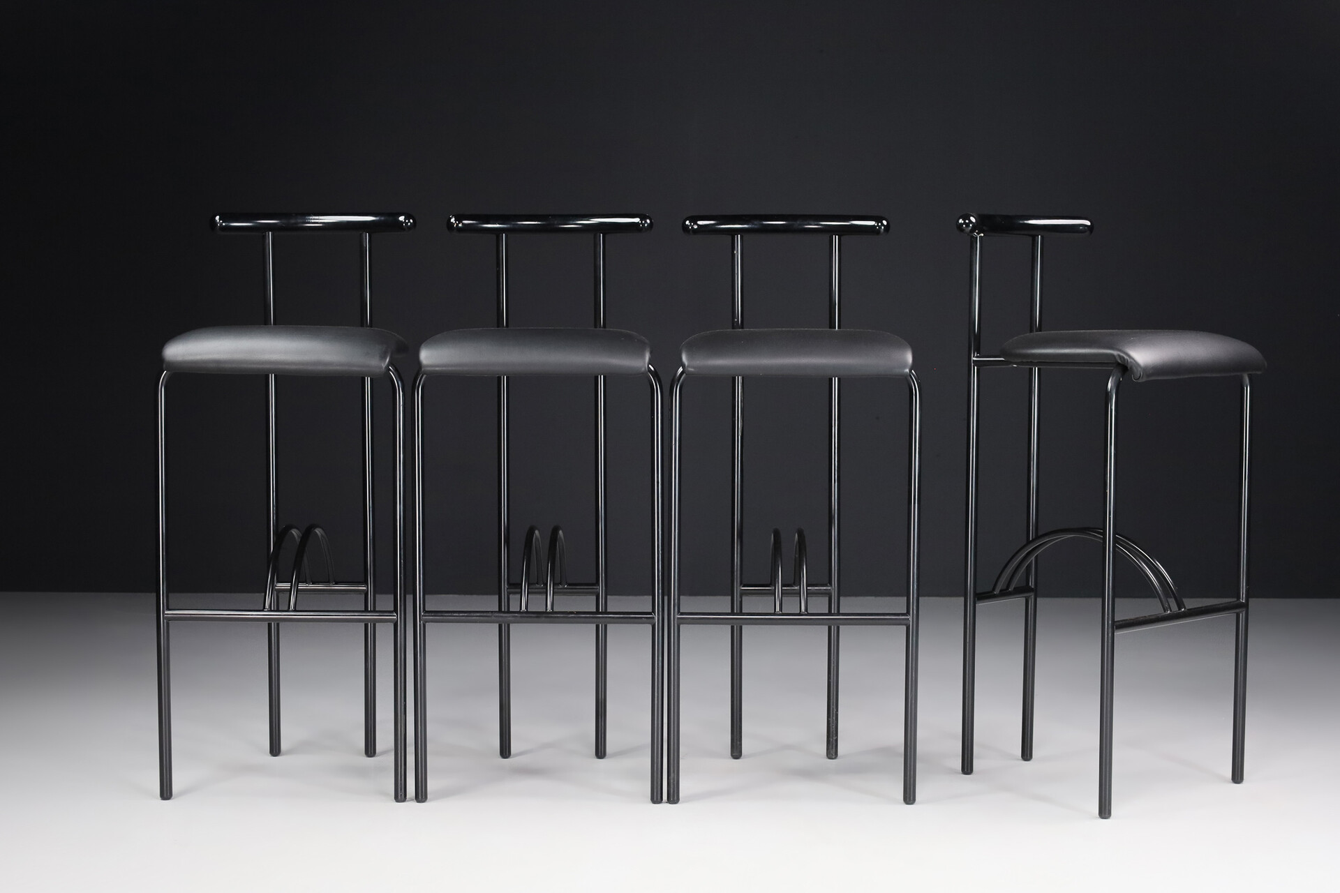 Set of 4 Rodney Kinsman Bar Stools Black Bieffeplast Italy 1985 Late-20th century