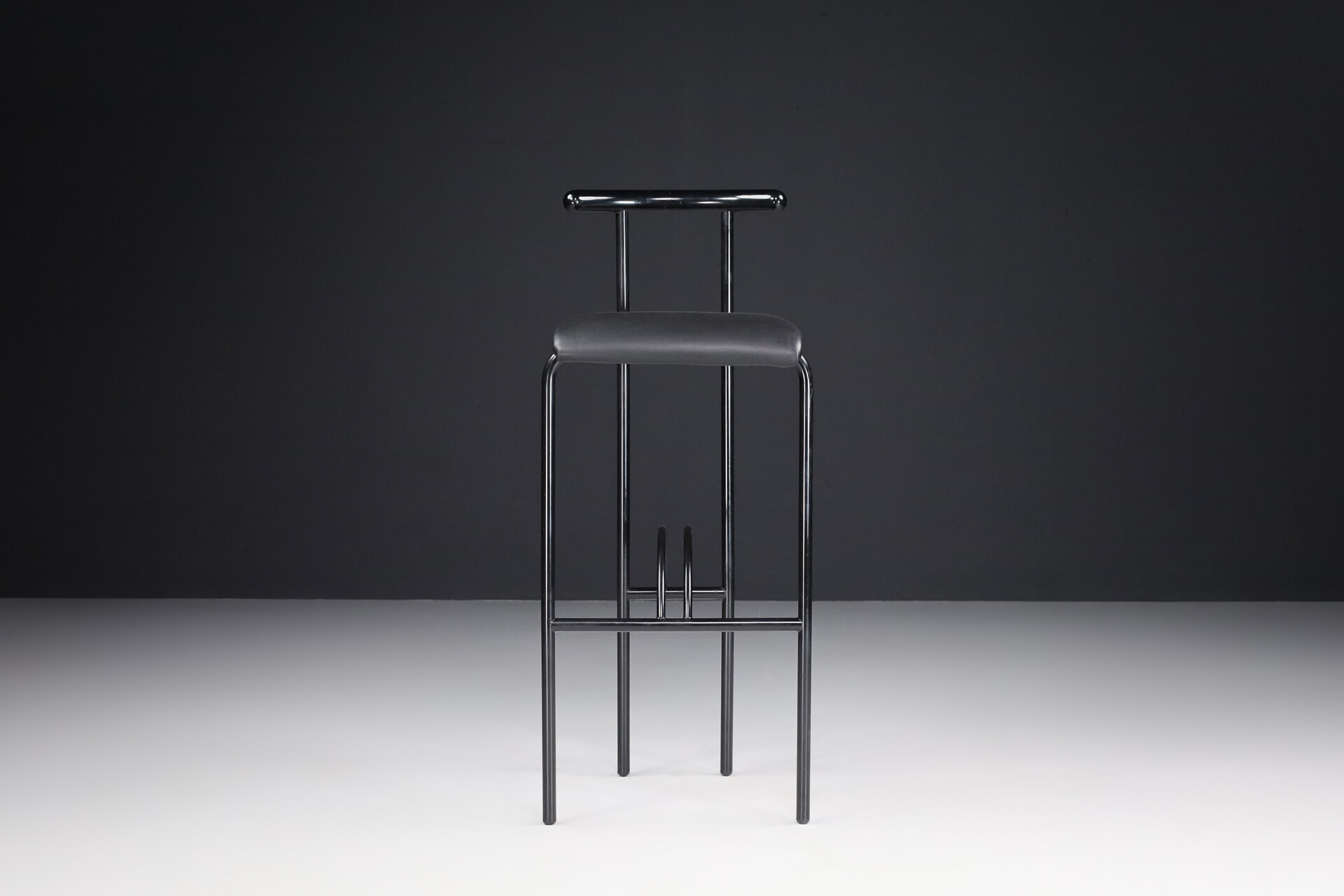 Set of 4 Rodney Kinsman Bar Stools Black Bieffeplast Italy 1985 Late-20th century