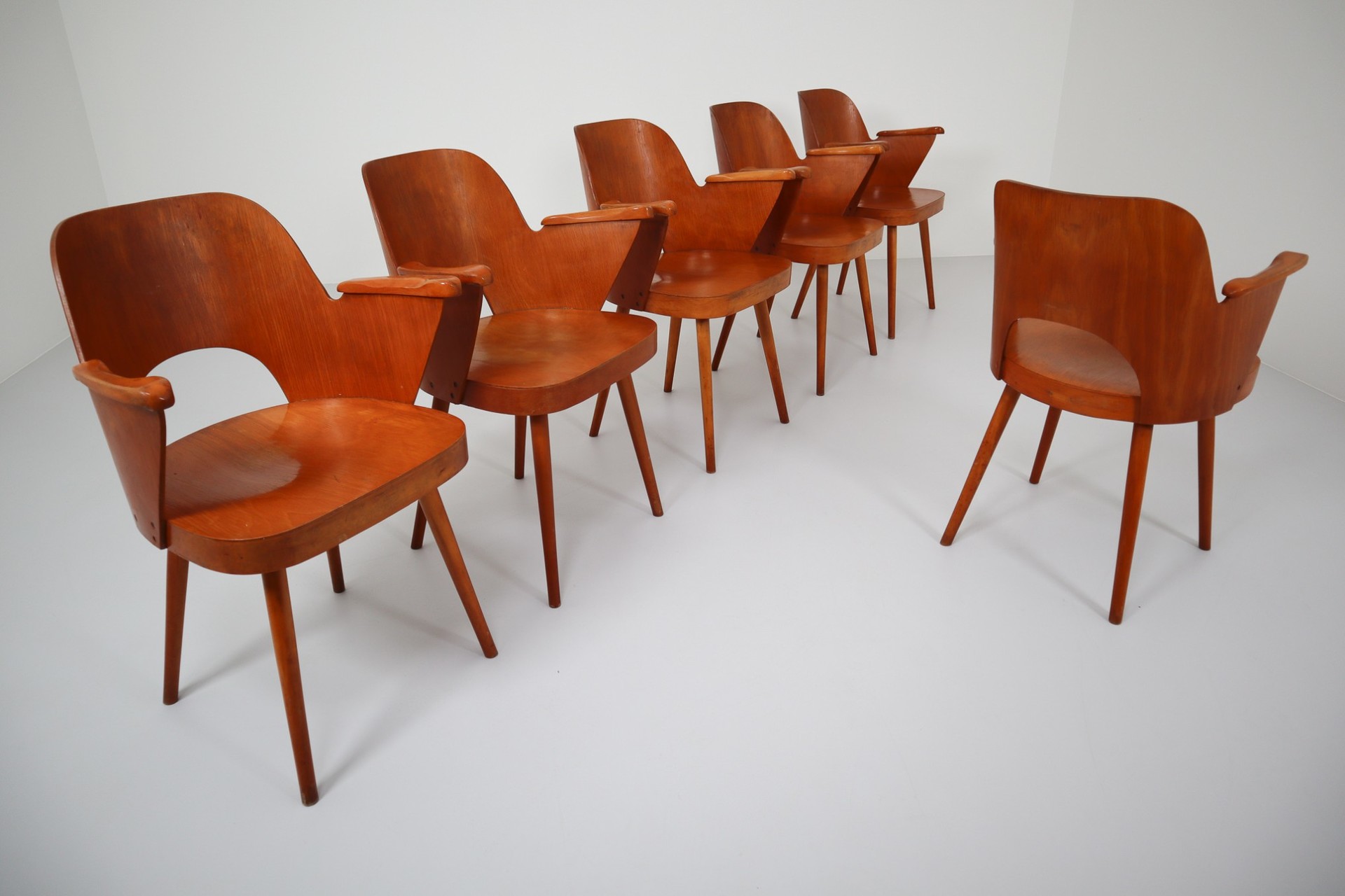 Set of Six armchairs designed by Austrian architect Oswald Haerdtl manufactured by Ton ( Thonet ) 