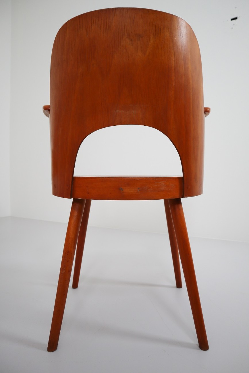 Set of Six armchairs designed by Austrian architect Oswald Haerdtl manufactured by Ton ( Thonet ) 