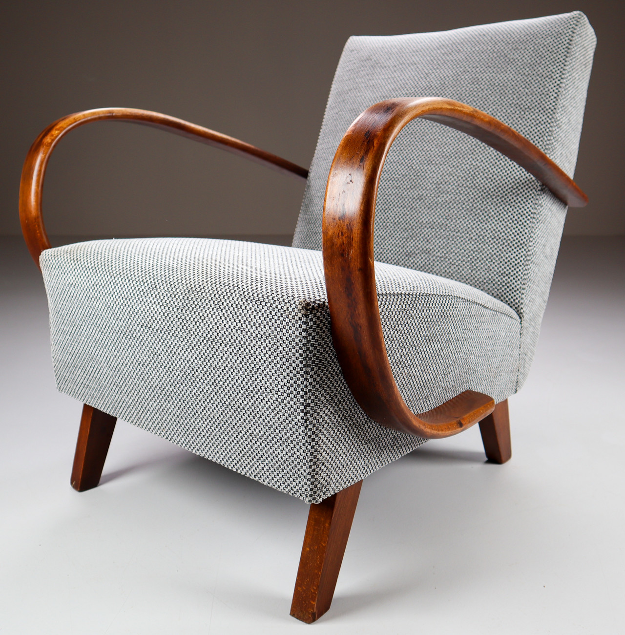 Set of Two Armchairs by Jindrich Halabala with new upholstered fabric, 1940s Mid-20th century