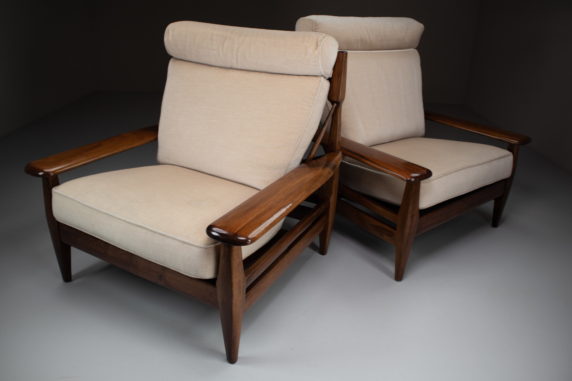 Set/2 Large Scandinavian Modern Rosewood Armchairs 1960s Mid-20th century