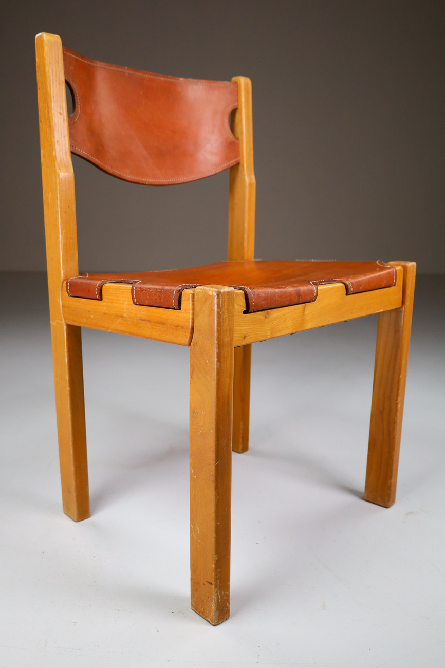 Set/4 Chairs in the Style of Pierre Chapo in Patinated leather, France  1970s Mid-20th century