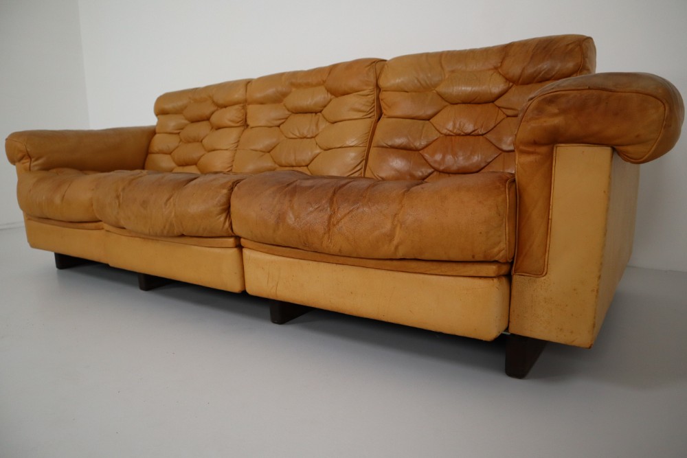 Strong Patinated Cognac Leather 3 Seat Sofa By Robert Haussmann for De Sede DS-P 1960s Mid-20th century