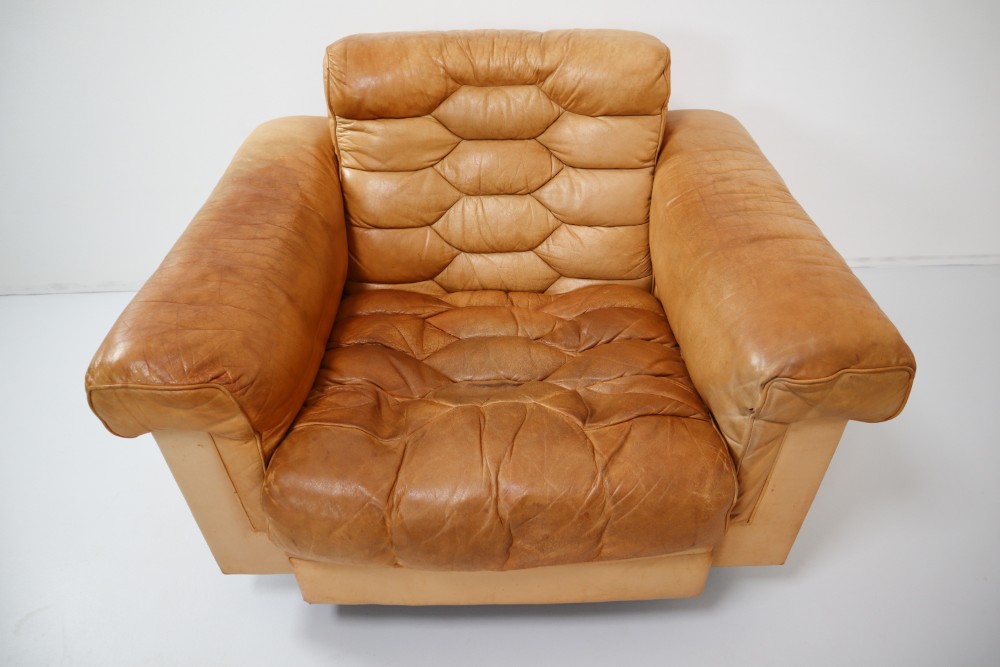 Strong Patinated Cognac Leather Armchair By Robert Haussmann for De Sede DS-P 1960s Mid-20th century