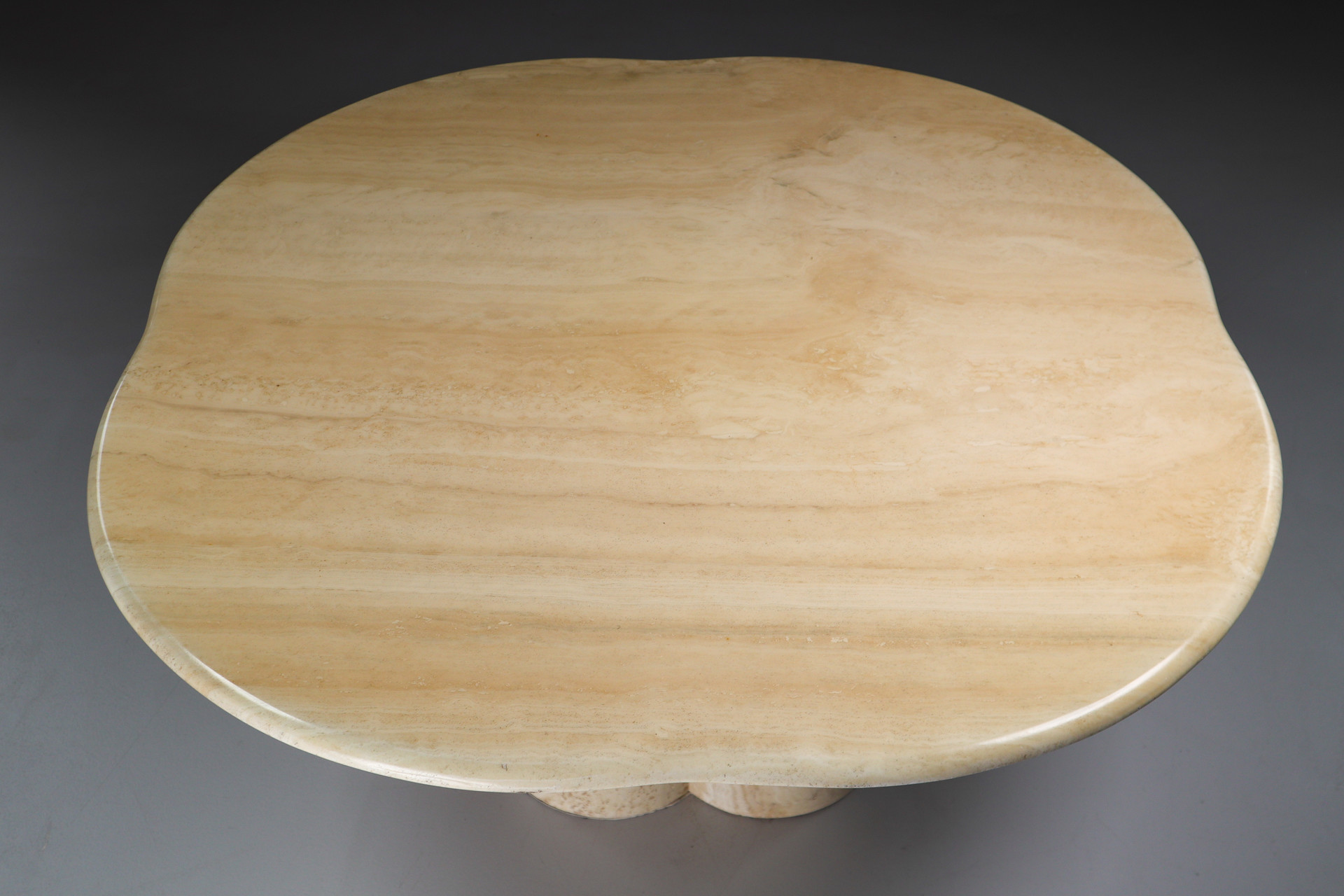 Travertine Coffee Table with Floral Shaped Top and base Italy 1970s Mid-20th century
