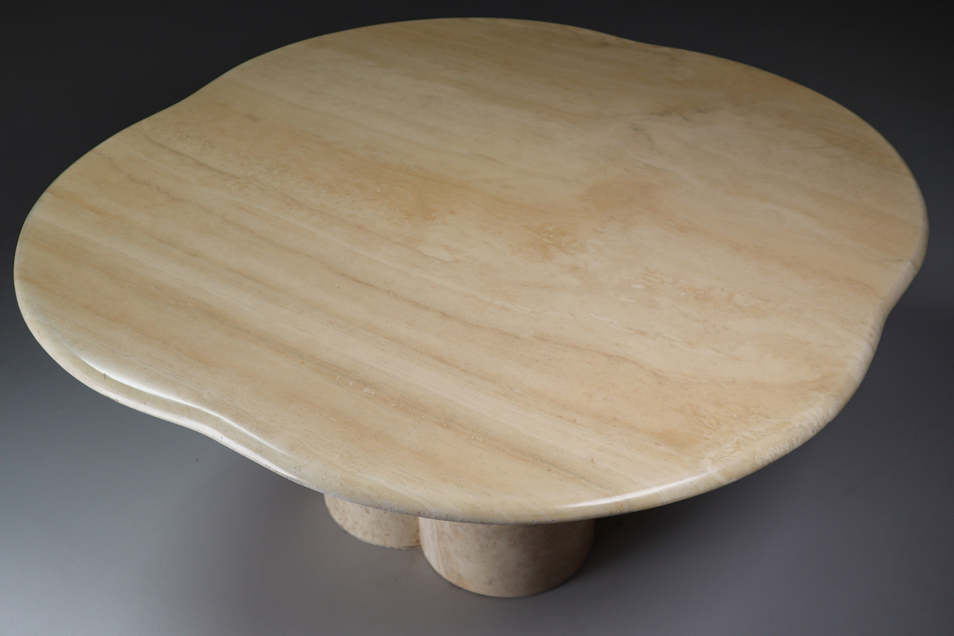 Travertine Coffee Table with Floral Shaped Top and base Italy 1970s Mid-20th century
