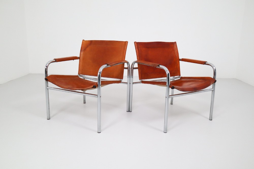  Two Midcentury Tubular Armchairs in Patinated Cognac Leather, France, 1960s Mid-20th century