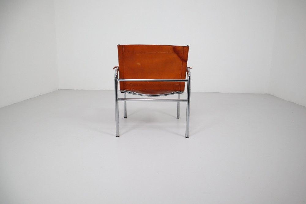  Two Midcentury Tubular Armchairs in Patinated Cognac Leather, France, 1960s Mid-20th century