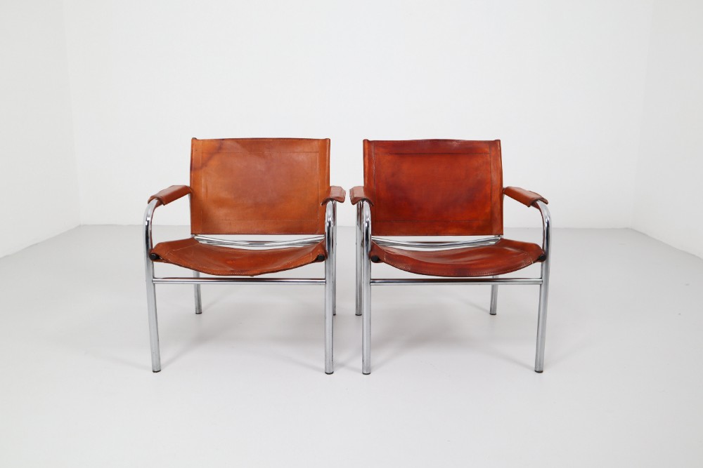  Two Midcentury Tubular Armchairs in Patinated Cognac Leather, France, 1960s Mid-20th century