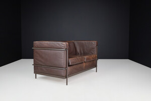 Vintage Patinated Brown Leather Two seat bench/sofa/loveseat the Netherlands Late-20th century