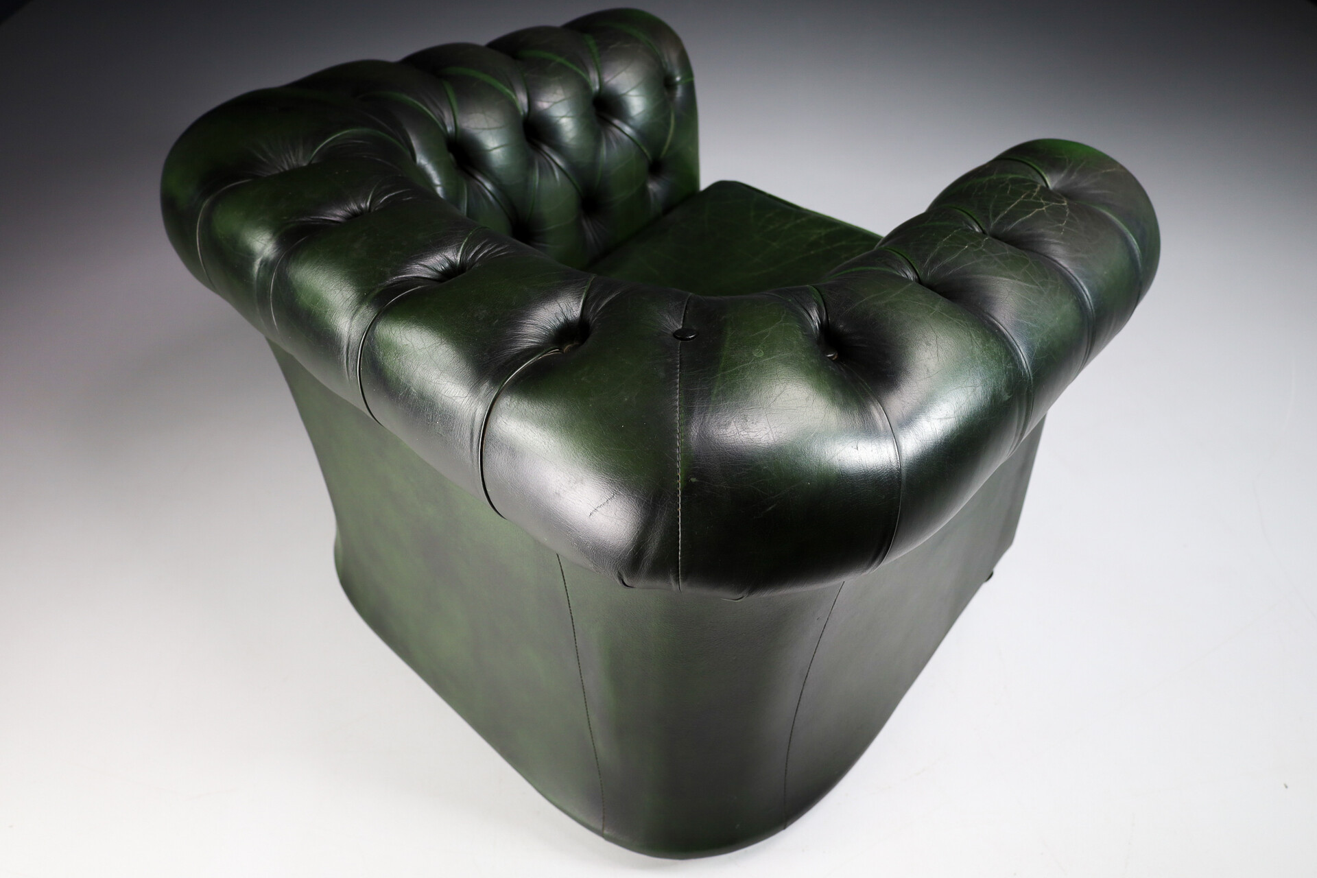 Vintage patinated green leather Chesterfield armchairs  sofa England Late-20th century
