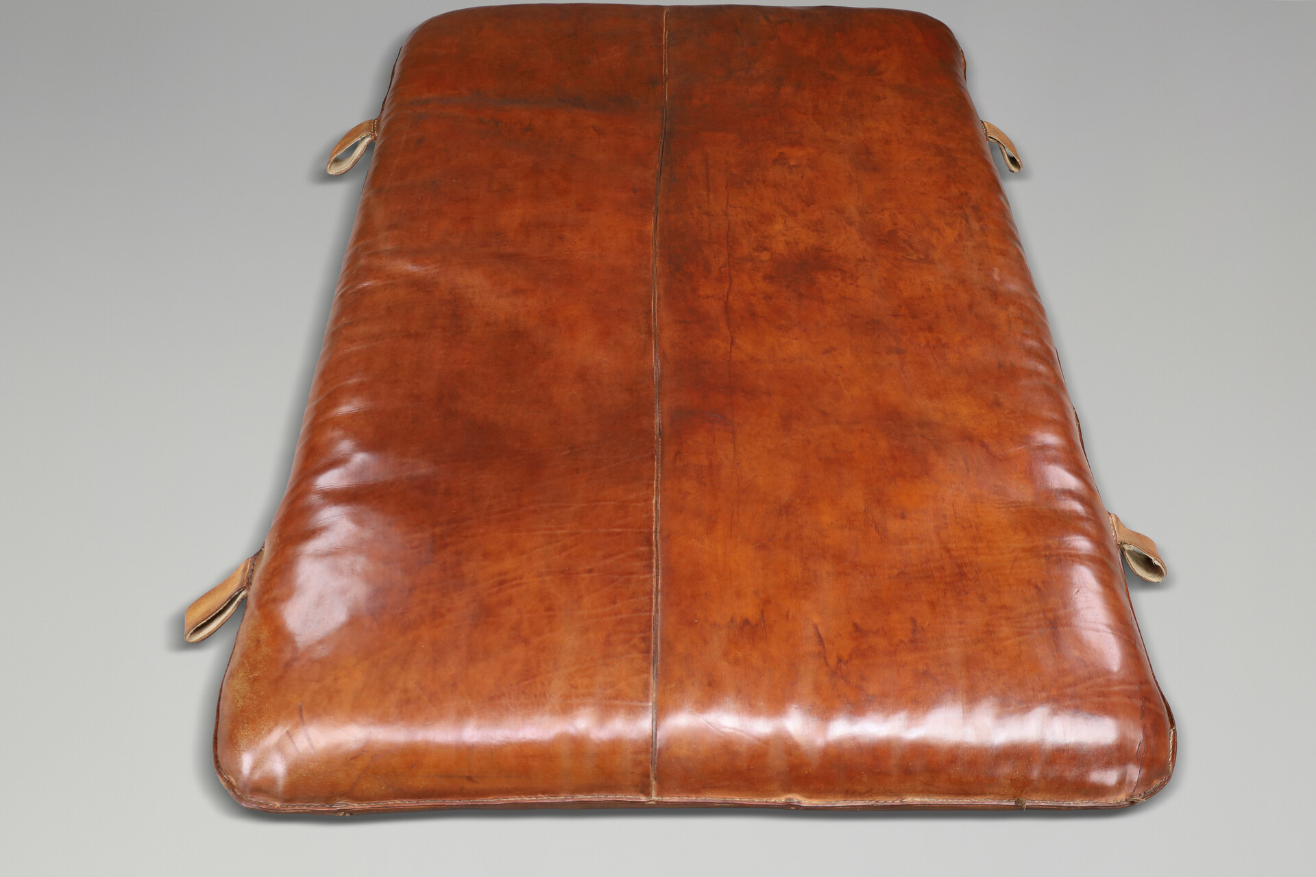 Vintage Patinated leather Gym matras Cz 1950s Mid-20th century