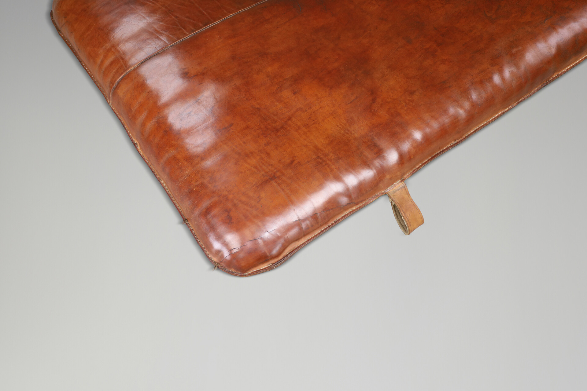 Vintage Patinated leather Gym matras Cz 1950s Mid-20th century