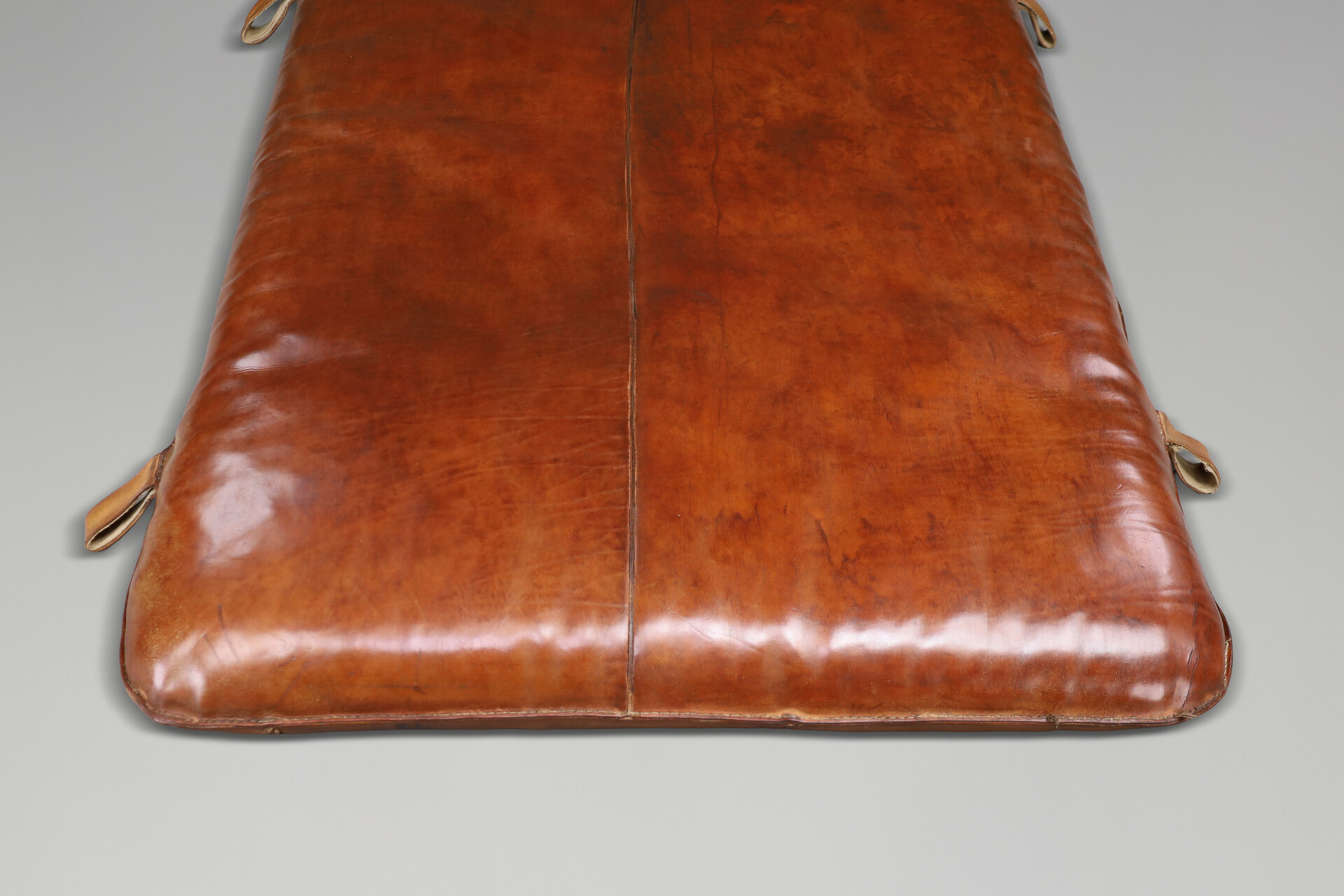Vintage Patinated leather Gym matras Cz 1950s Mid-20th century