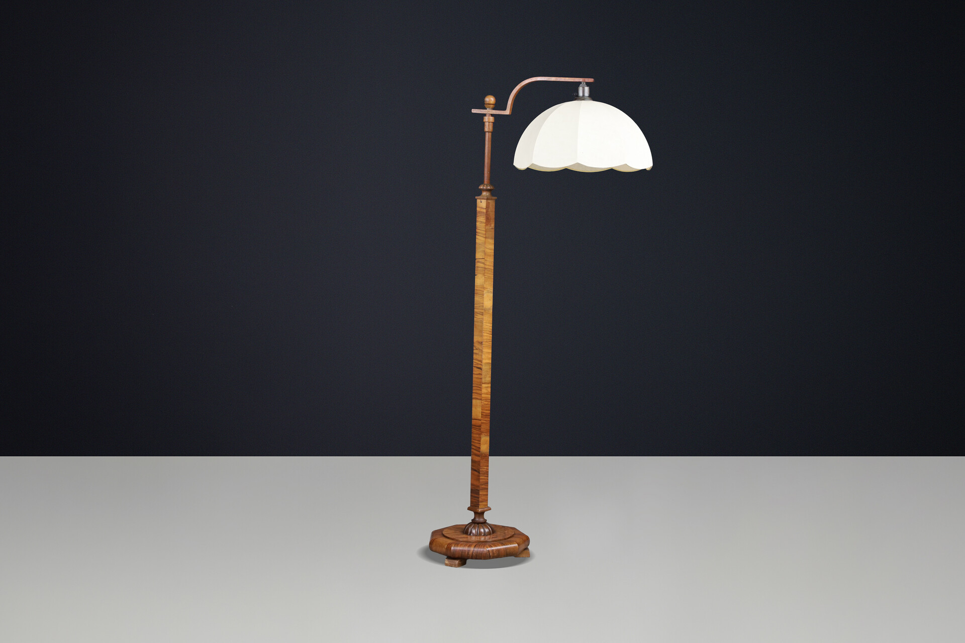 Walnut Art Deco Floorlamp Praque 1920 Early-20th century