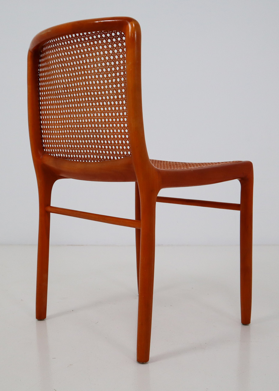 Walnut Dinning chairs with cane seats and backs. Italy 1970s Mid-20th century