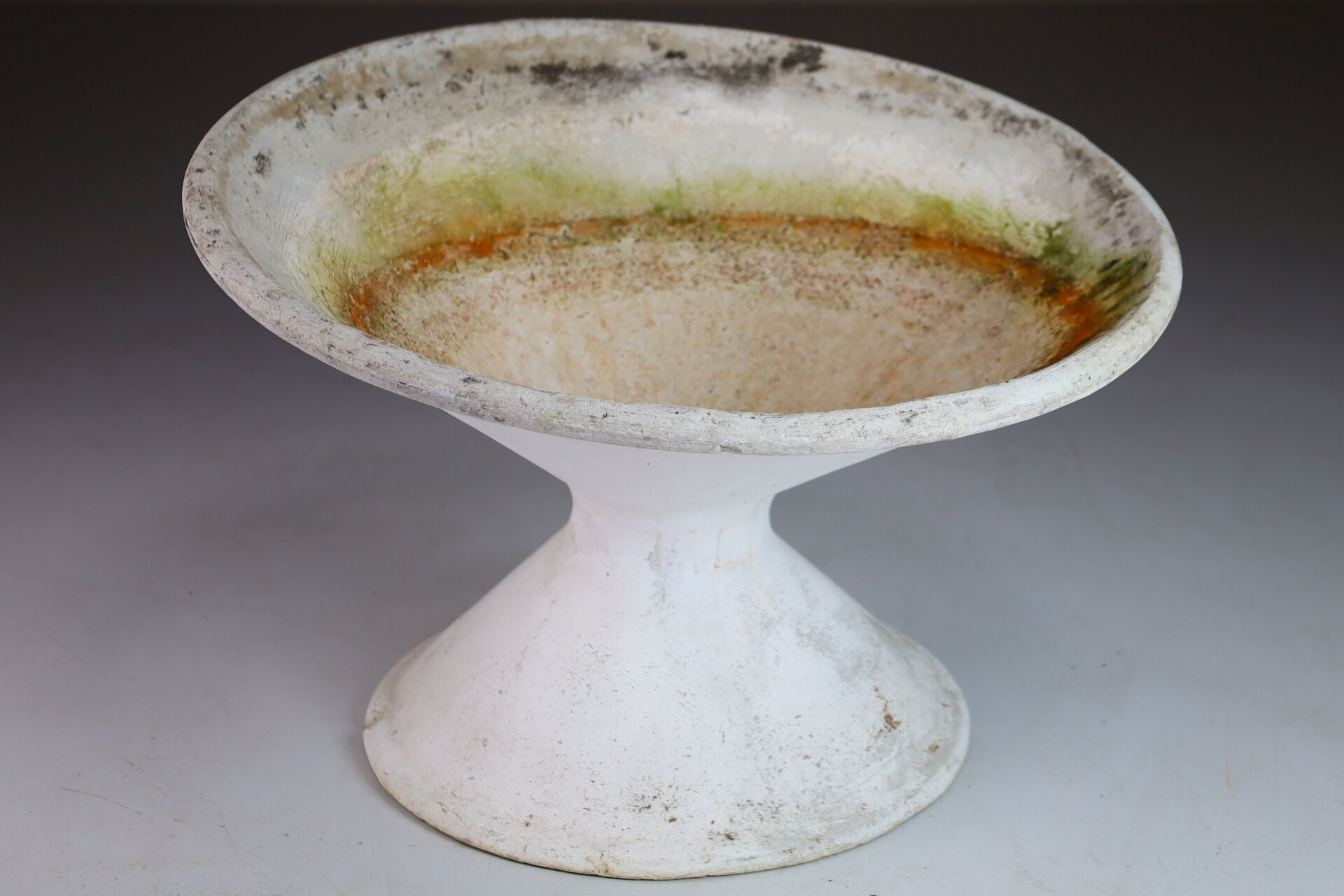 Willy Guhl (tilted model) Planter, Switserland 1970 