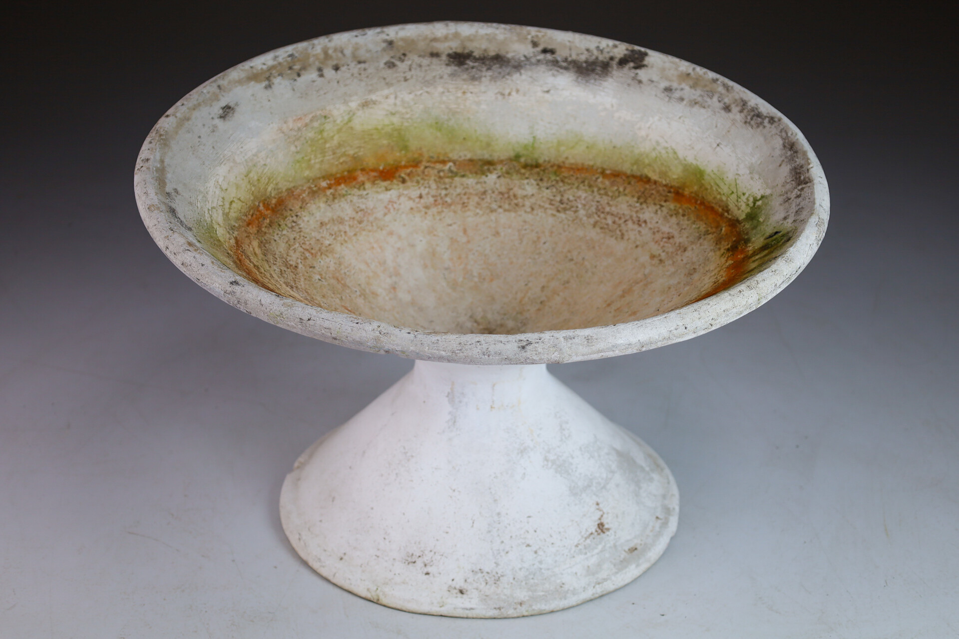 Willy Guhl (tilted model) Planter, Switserland 1970 