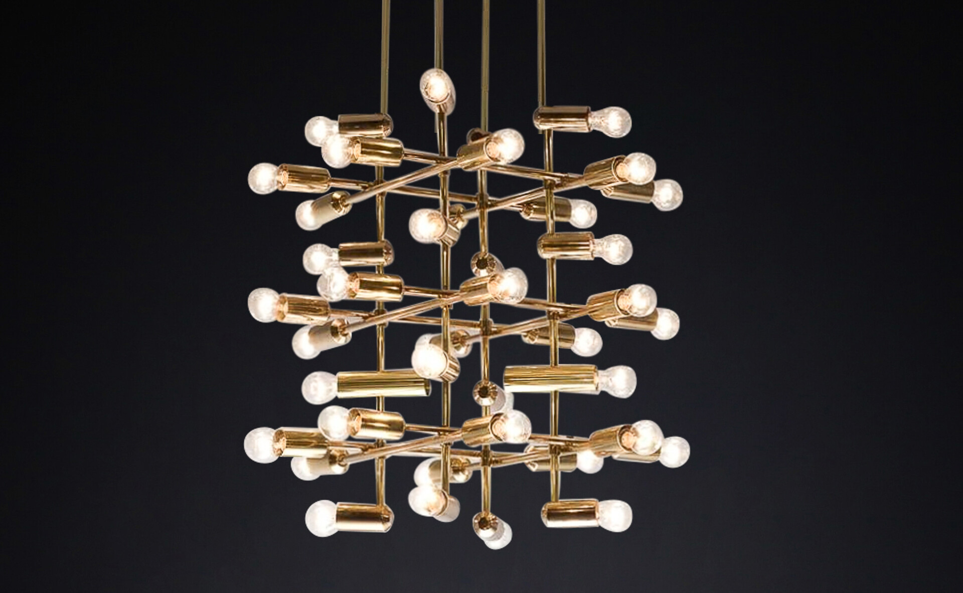 Xl Mid-Century Brass Chandelier with 40 lights, Switzerland 1960s. Mid-20th century